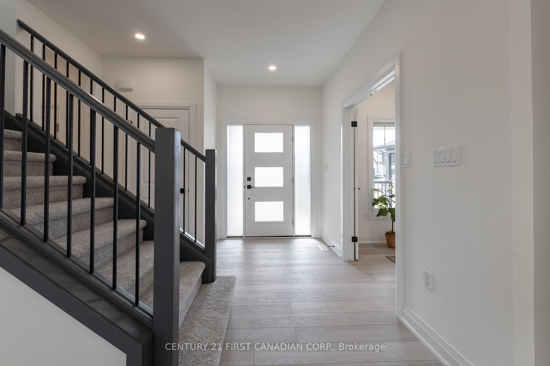 Photo de la propriété:  116 Sheldabren Street  ON N0M 1A0 