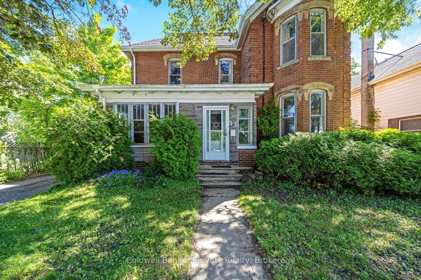 Photo de la propriété: 53 Willow Street N ON L7J 1Z8