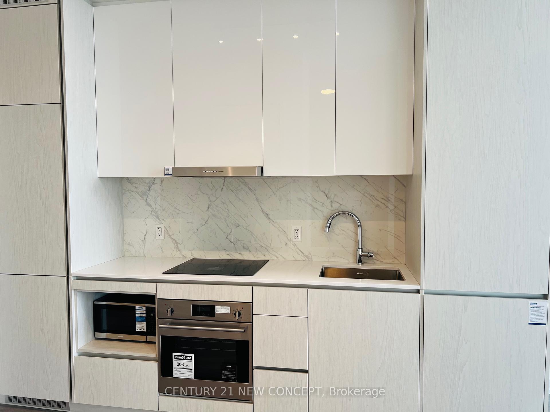 Property Photo: 28 Interchange Way 616 ON L4K 0P8