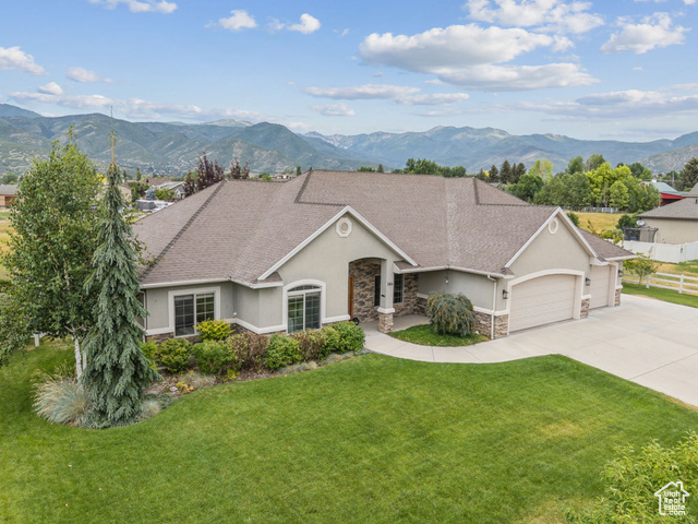 Property Photo: 146 S 550 E UT 84049