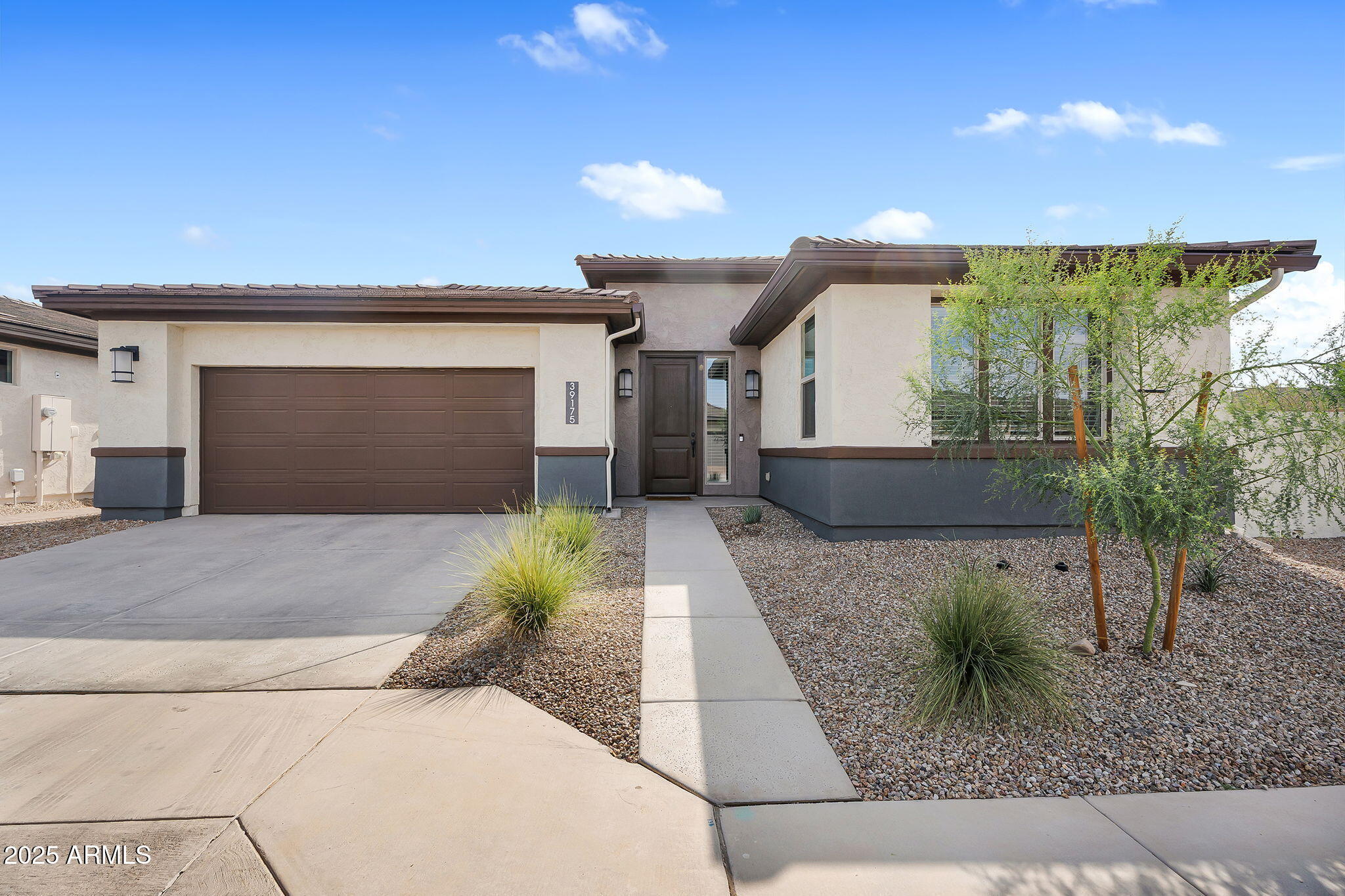 39175 N Kaden Lane  San Tan Valley AZ 85140 photo