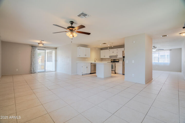 Property Photo: 2117 N Verano Way AZ 85224