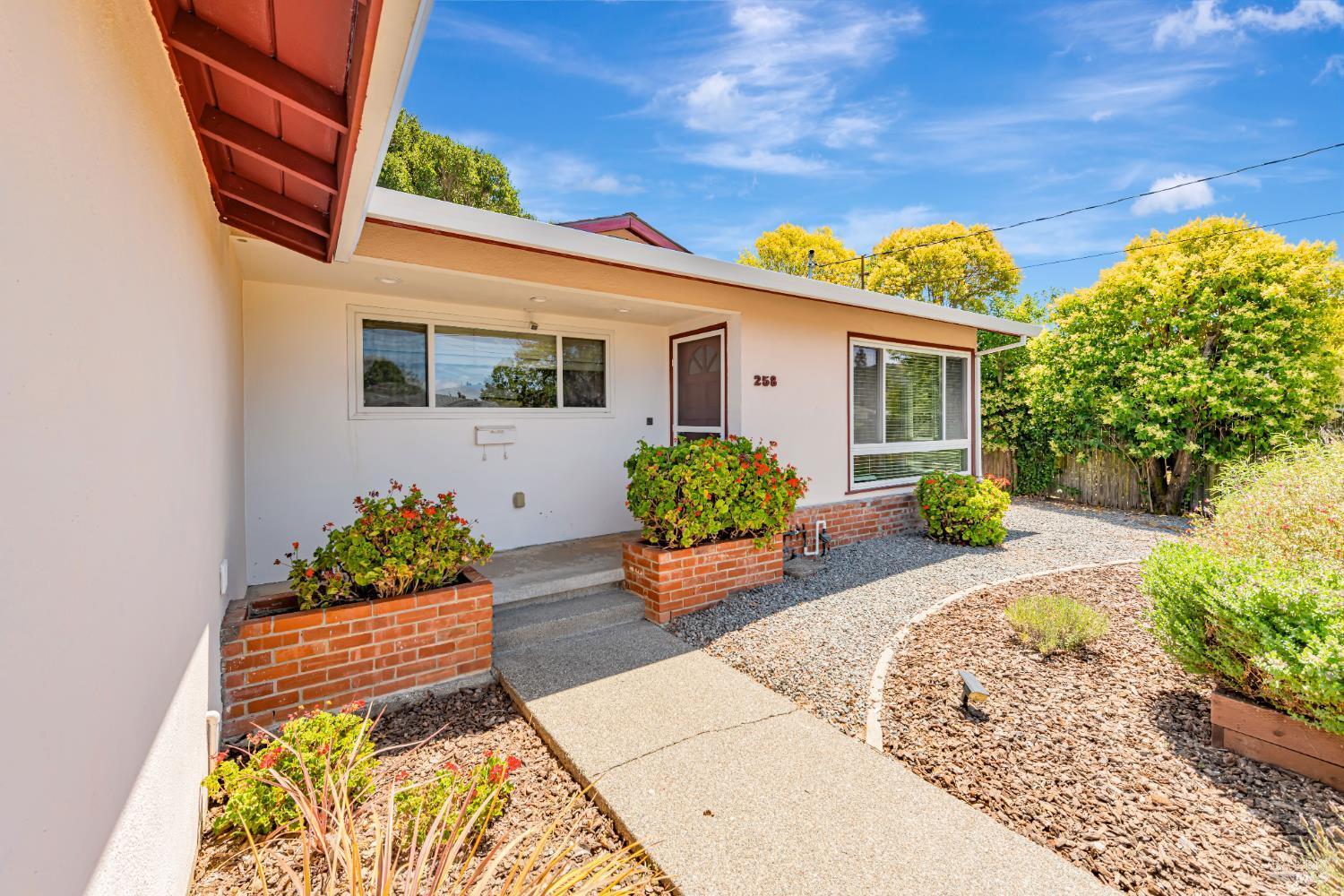Property Photo:  258 Orange Blossom Lane  CA 94903 