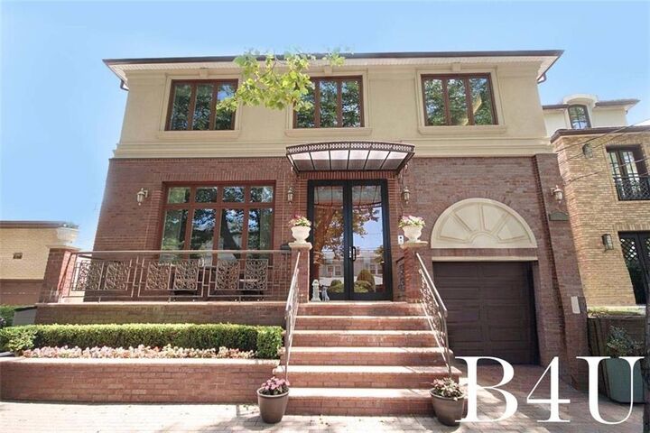 73 Barlow Drive North  Brooklyn NY 11234 photo