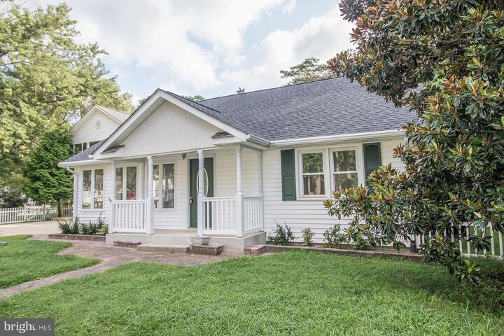 Property Photo: 45044 Deagles Boatyard Road MD 20690