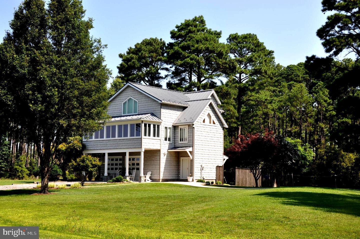 Property Photo: 3113 Bay View Drive MD 21622