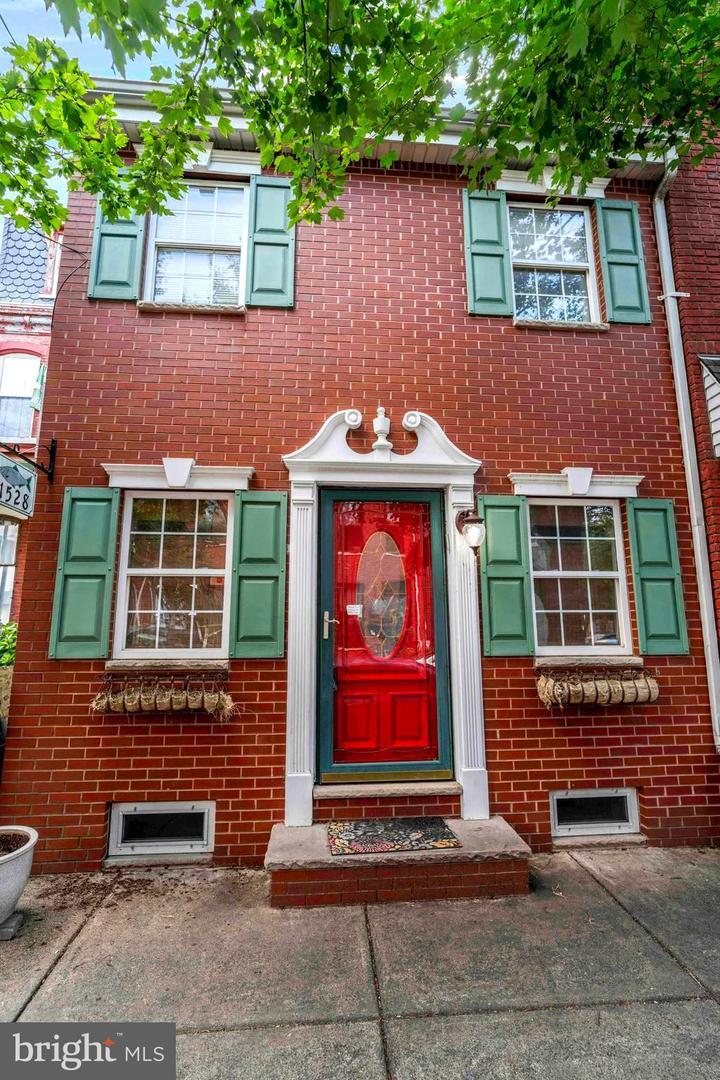 1528 E Montgomery Avenue  Philadelphia PA 19125 photo