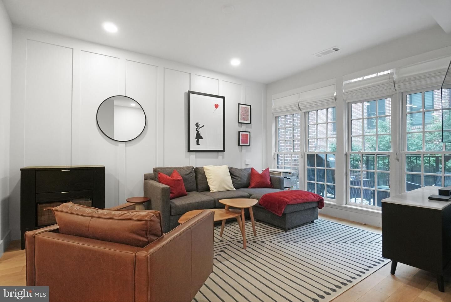 Property Photo: 1309 E Street SE 27 DC 20003