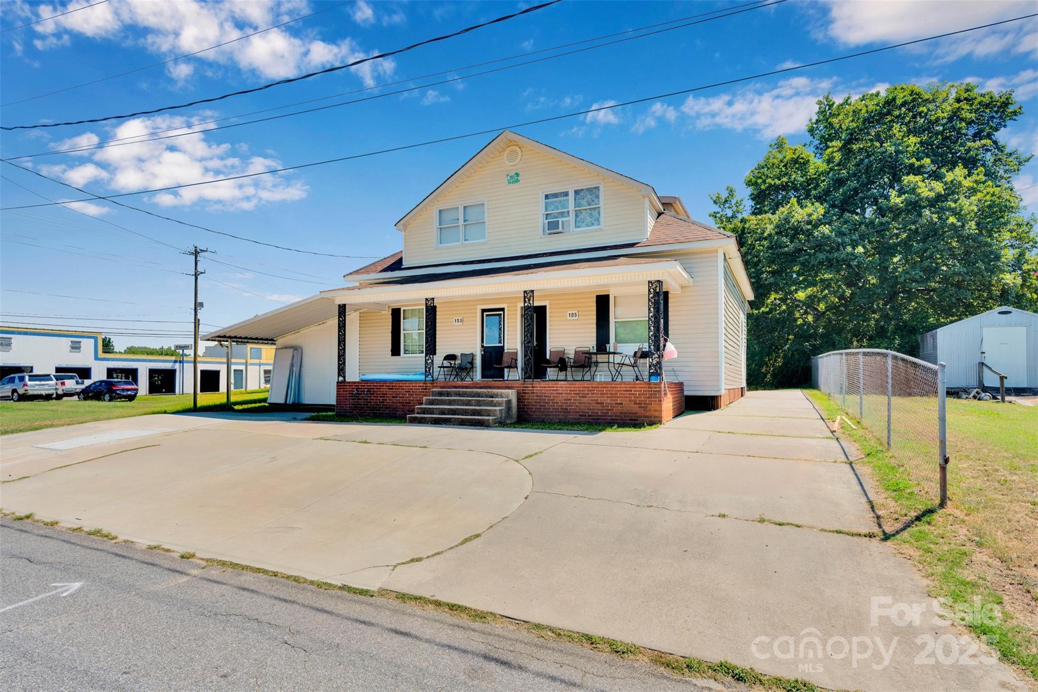 Property Photo: 103 W 13th Street NC 28081