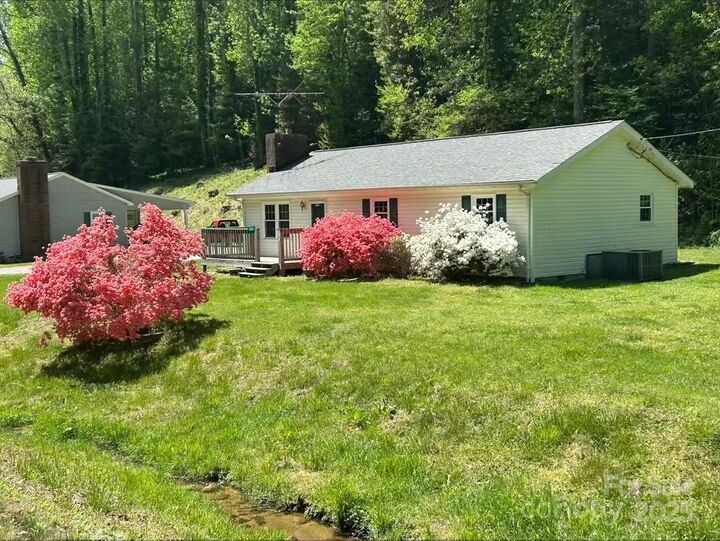 2531 Indian Grave Road  Lenoir NC 28645 photo