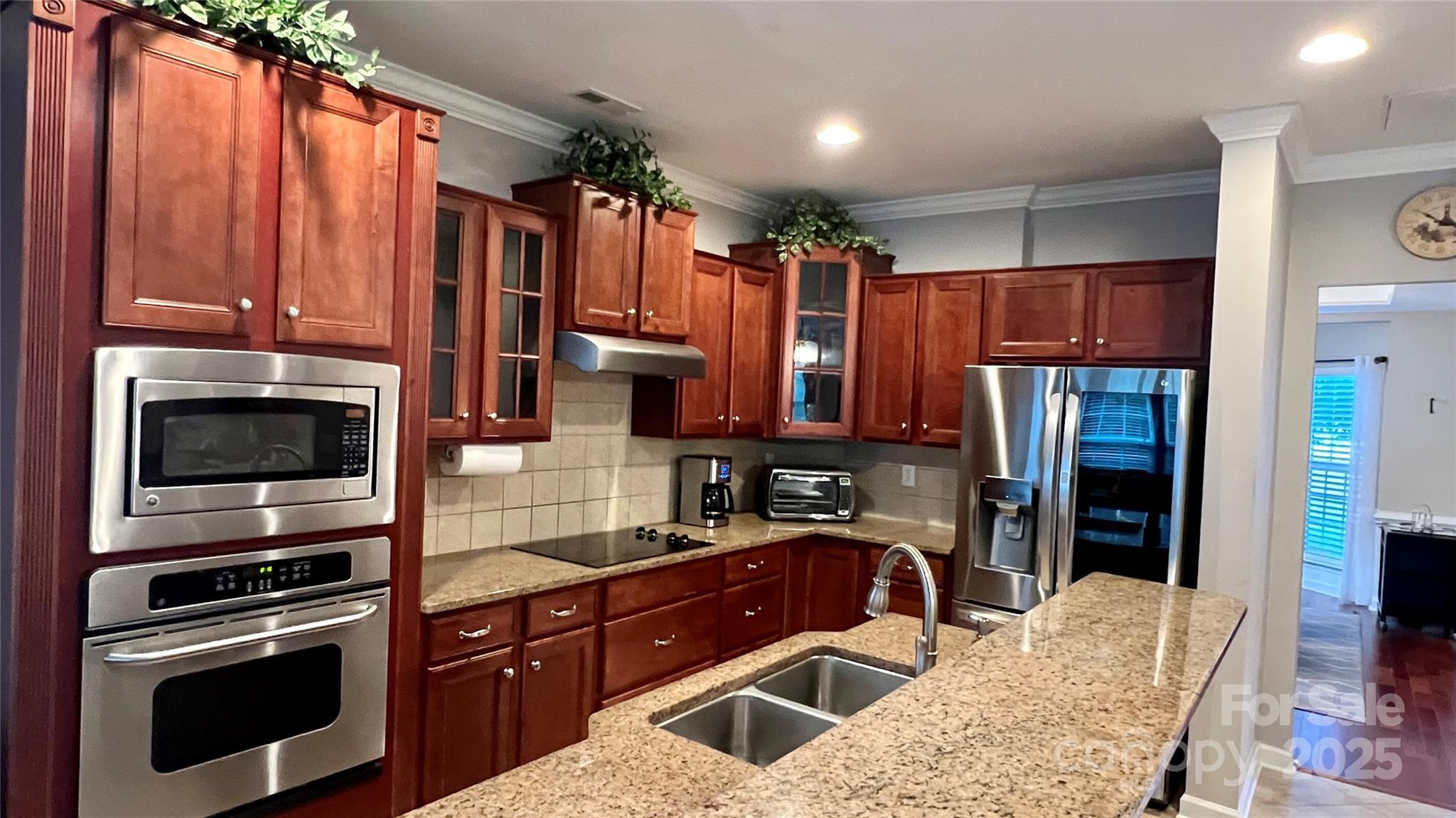 Property Photo:  2413 Merryvale Way N 139  NC 28173 