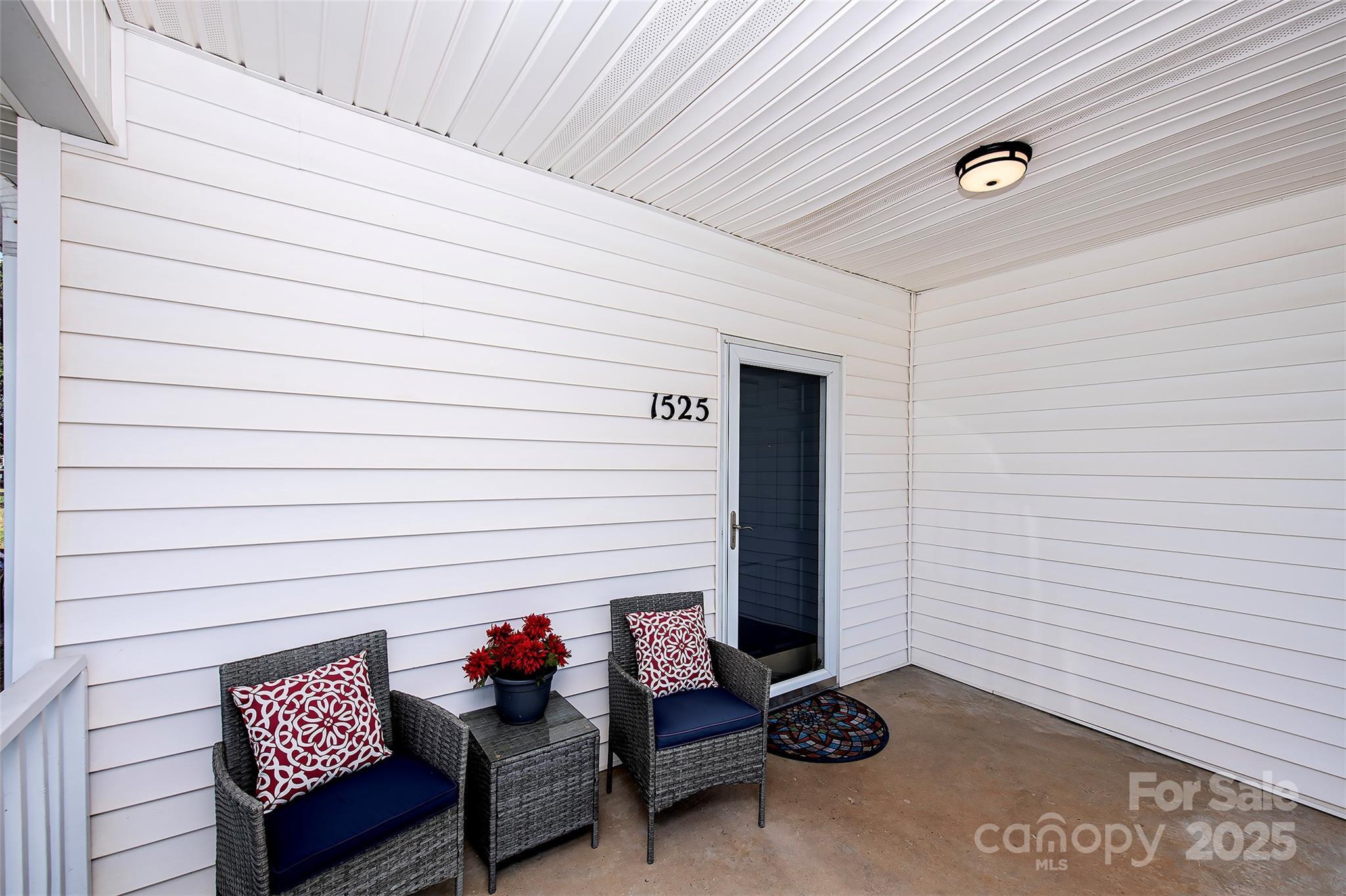 Property Photo: 1525 Perfection Avenue NC 28012