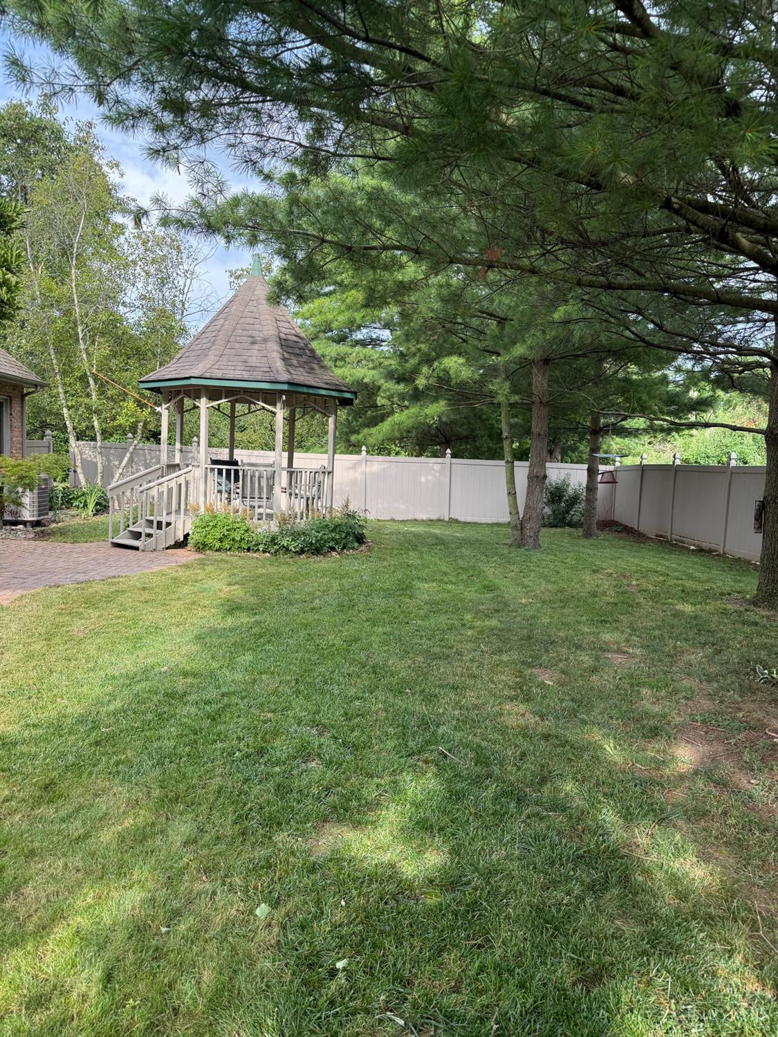 Property Photo:  5383 Weatherwood Drive  OH 45042 