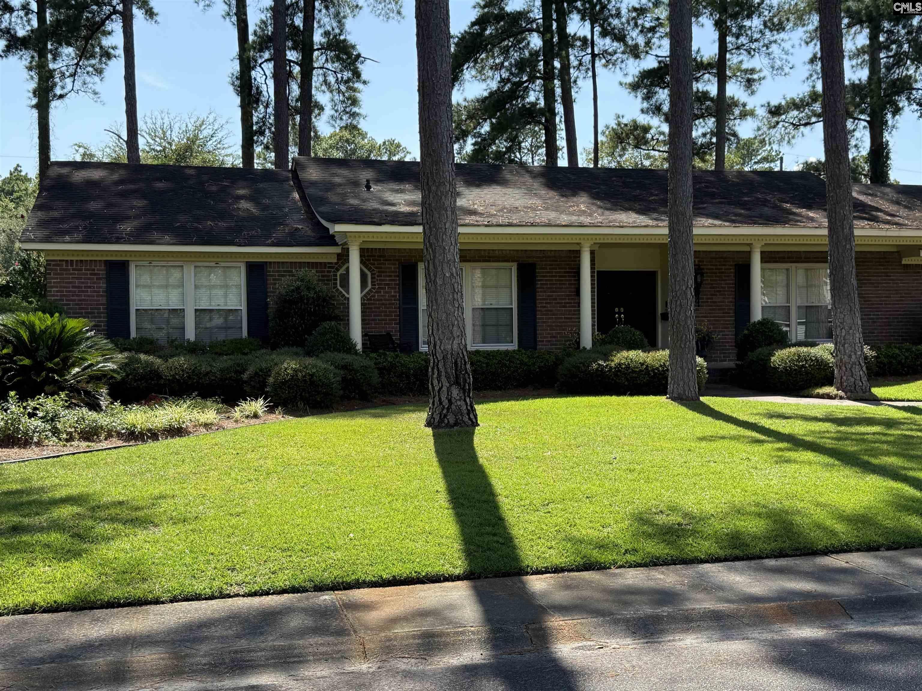 Property Photo: 1112 Pinecroft SC 29170-0000
