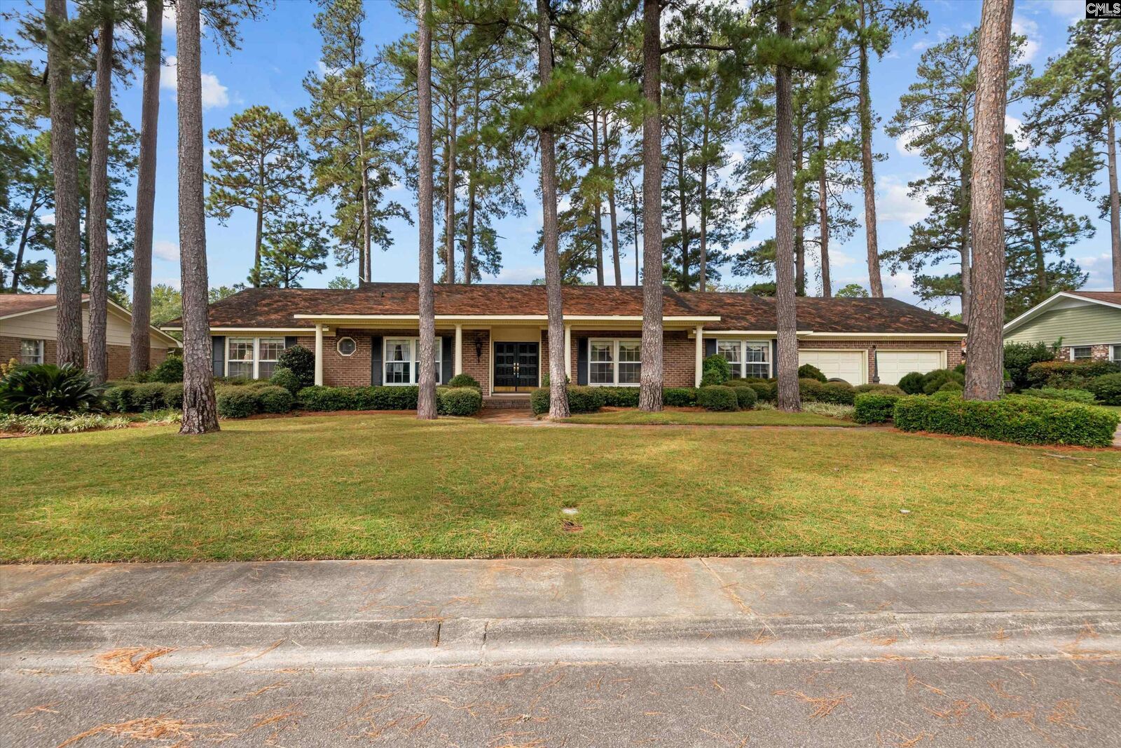 Property Photo:  1112 Pinecroft  SC 29170-0000 