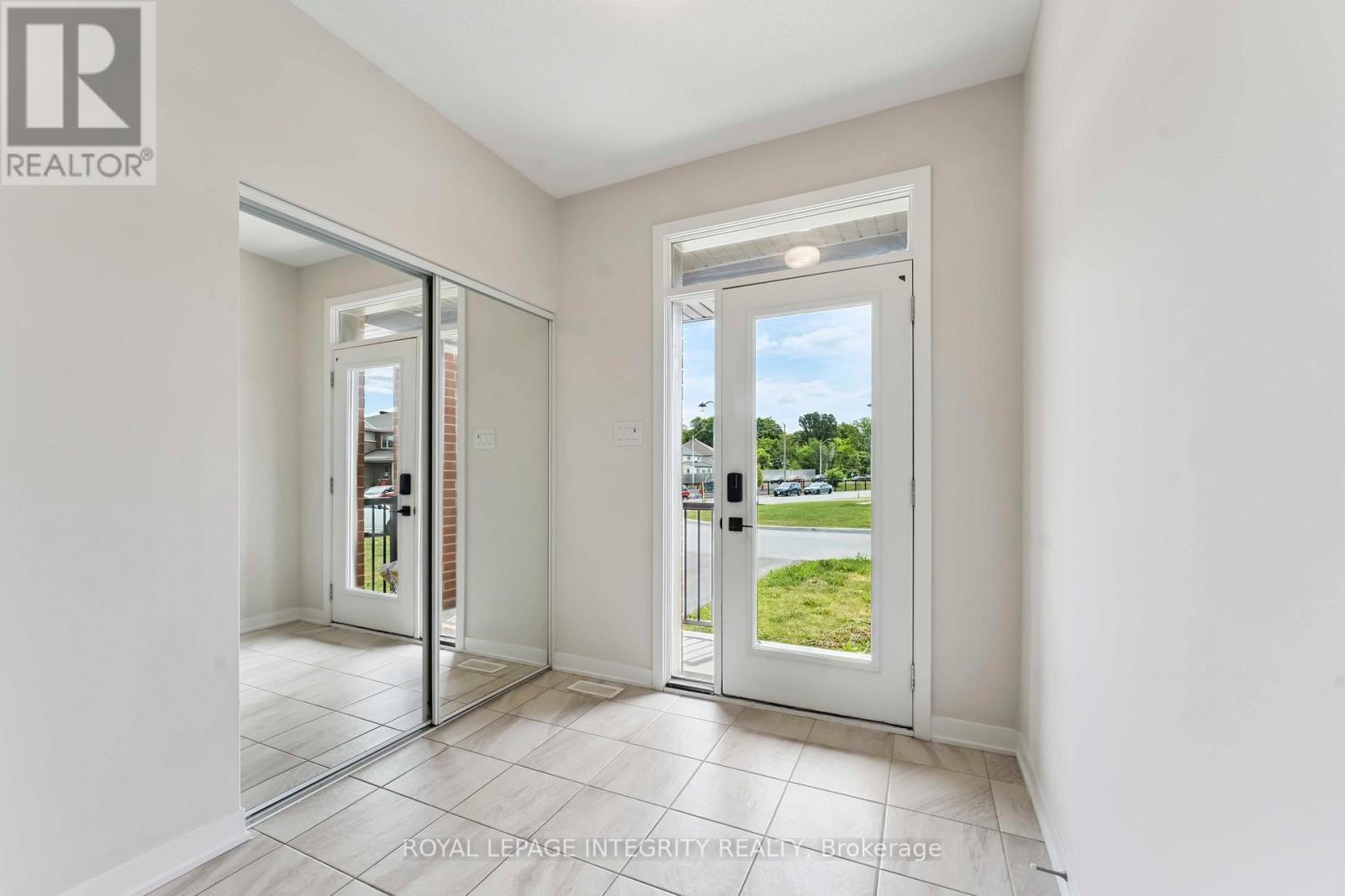 Property Photo: 227 Ormiston Crescent ON K2J 7E3