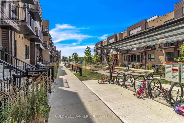 Photo de la propriété:  20 Palace Street E12  ON N2E 3R9 