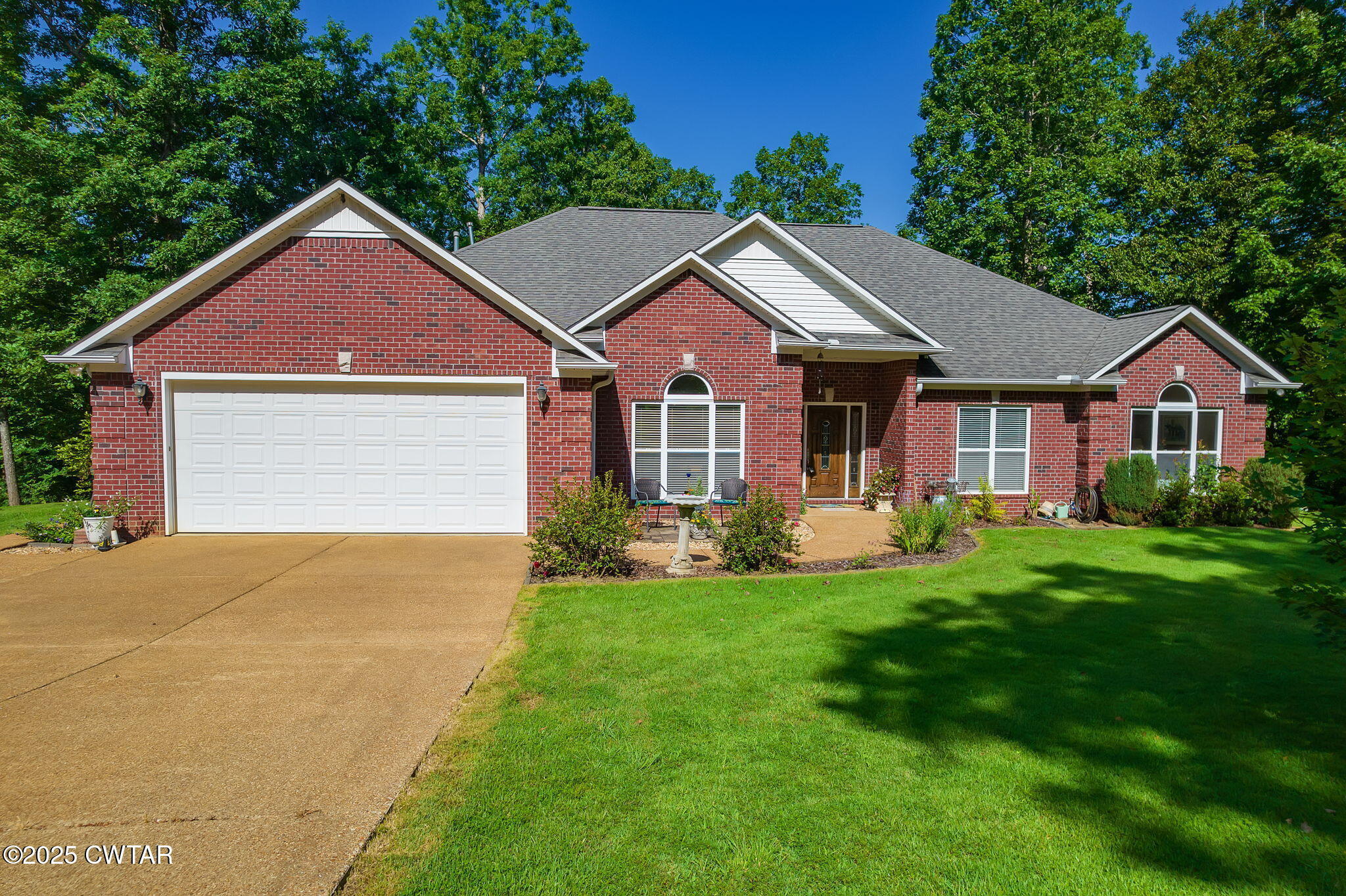 Property Photo: 547 Willoughby Road TN 38313