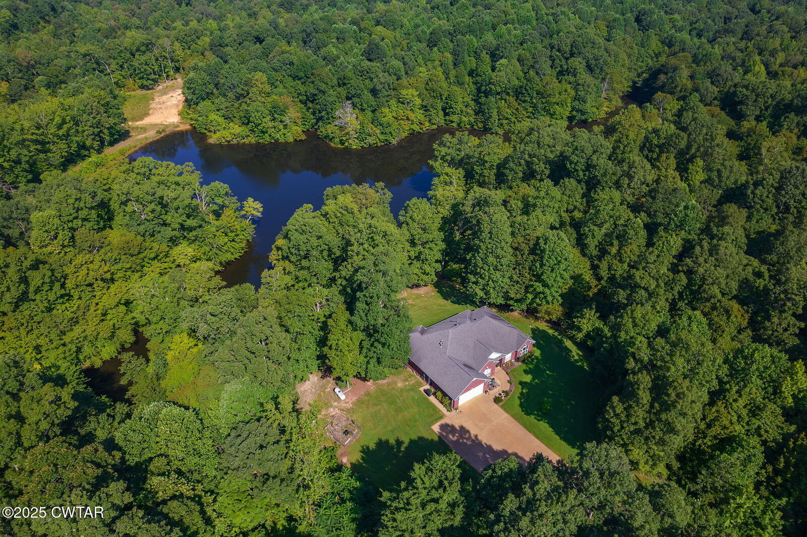 Property Photo:  547 Willoughby Road  TN 38313 