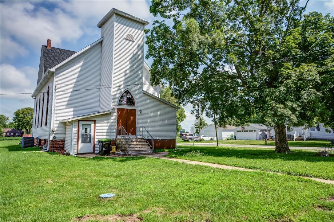 Property Photo:  102 W North Street  IL 62501 