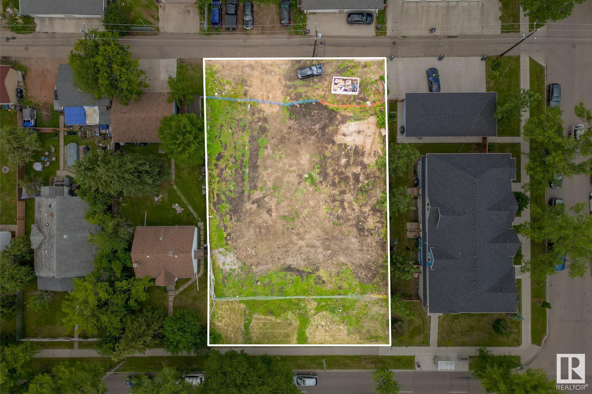 Photo de la propriété:  11240 101 Street NW  AB T5G 2A5 