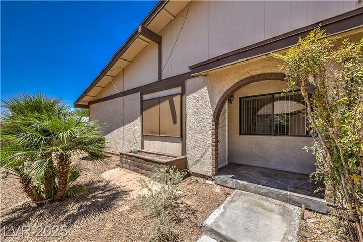 Property Photo: 5829 Smoke Ranch Road C NV 89108