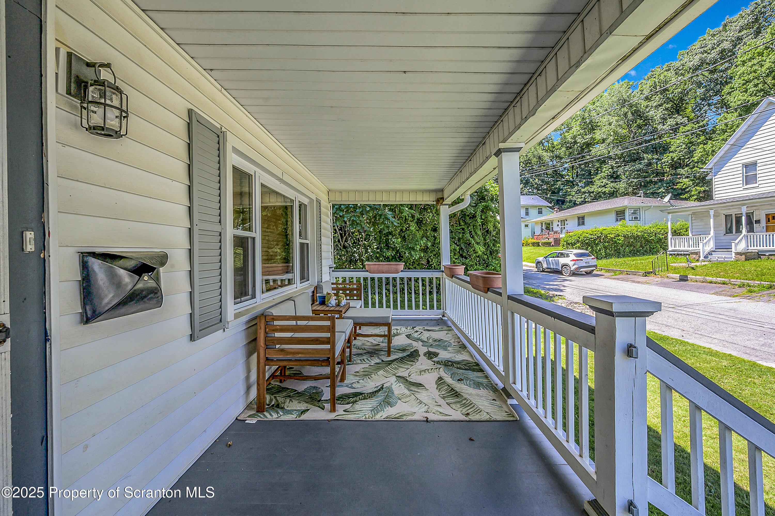 Property Photo: 625 Leggett Street PA 18508