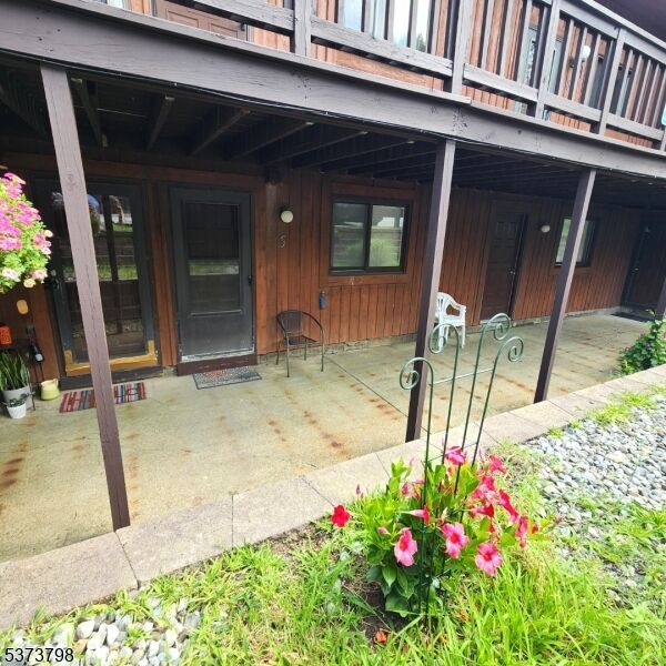 Property Photo: 1 Snowbird Ct 5 NJ 07462