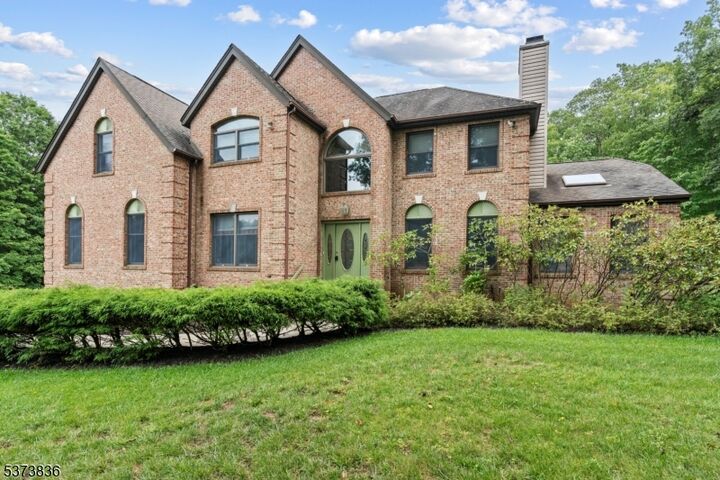 7 Stonehedge Drive  Hardyston Twp. NJ 07460 photo