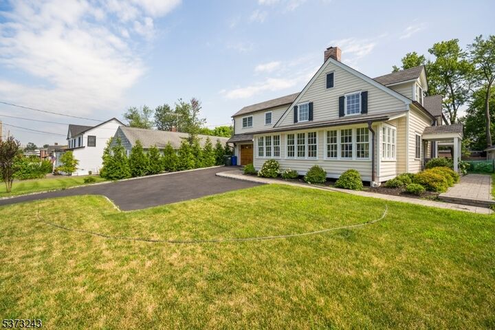 Property Photo:  923 Central Ave  NJ 07090 