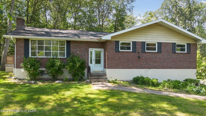 43 Walden Drive  Mountain Top PA 18707 photo