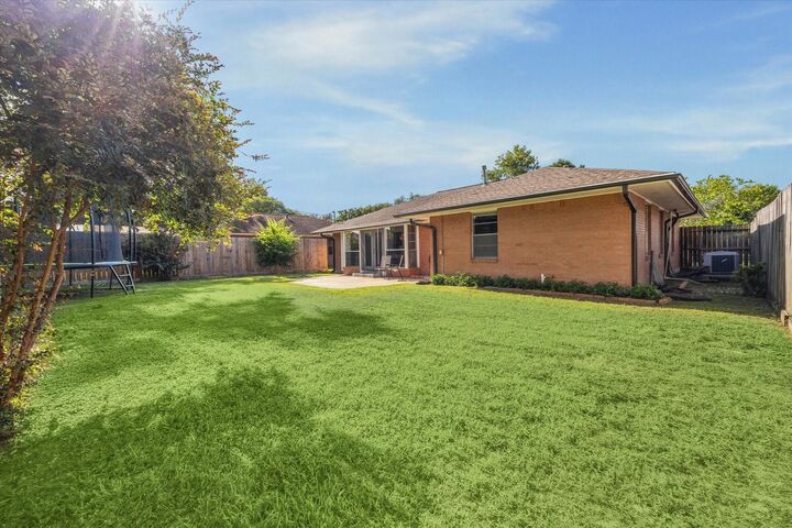 Property Photo:  4613 Nina Lee Lane  TX 77092 