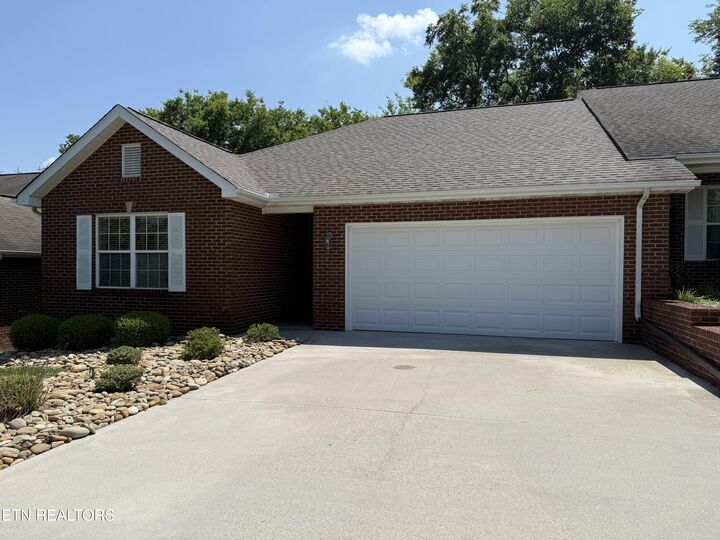 3426 Maple Grove Way  Knoxville TN 37921 photo