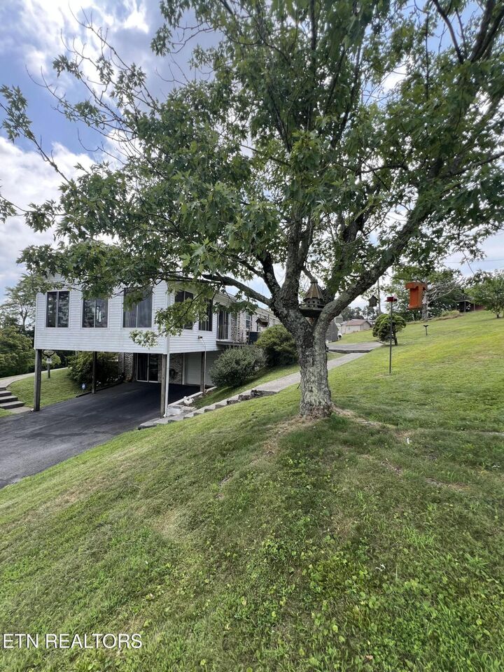Property Photo: 1719 Boone Circle TN 37879