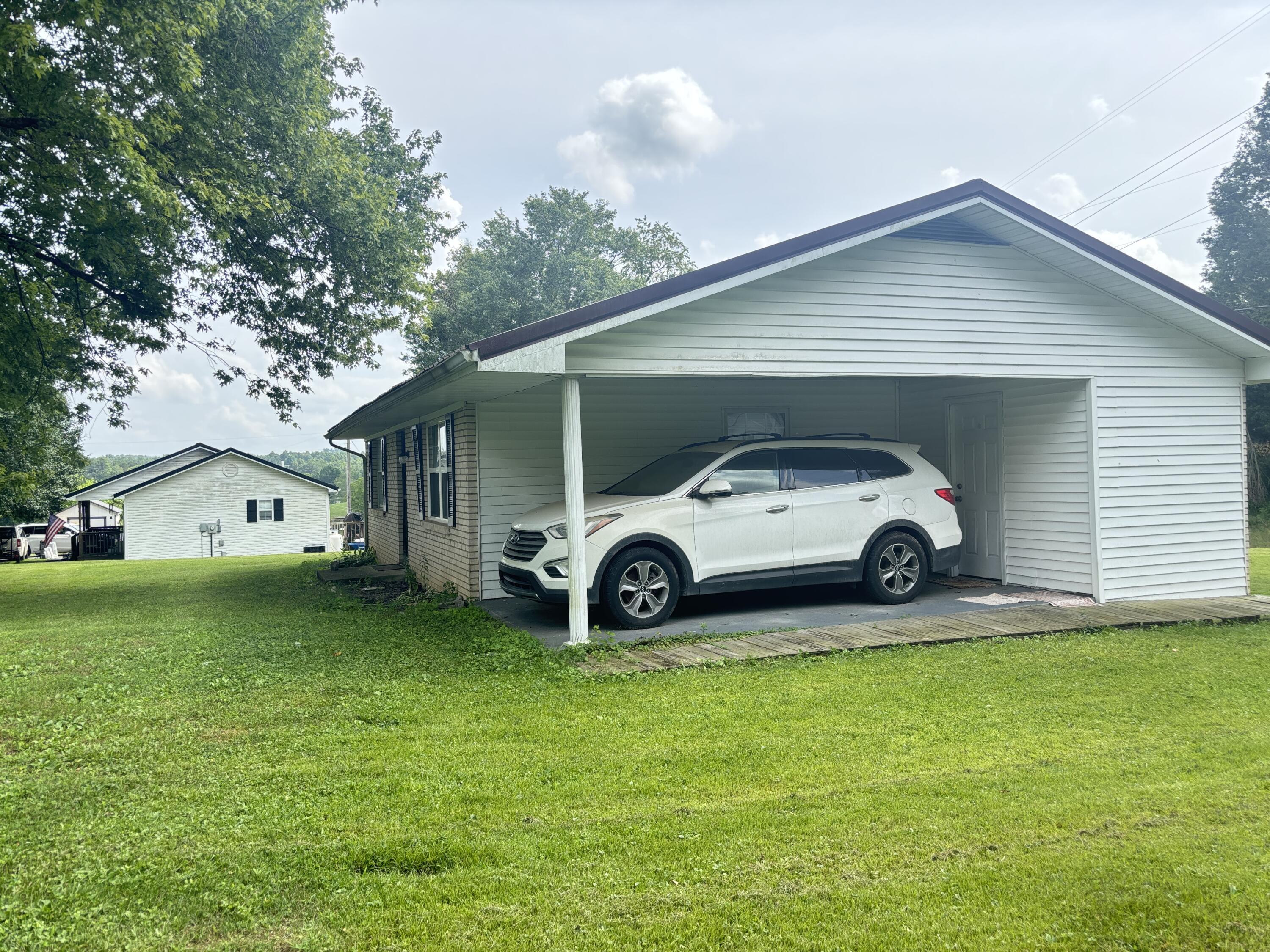 Property Photo: 1710 South Jackson County High School Rd KY 40447