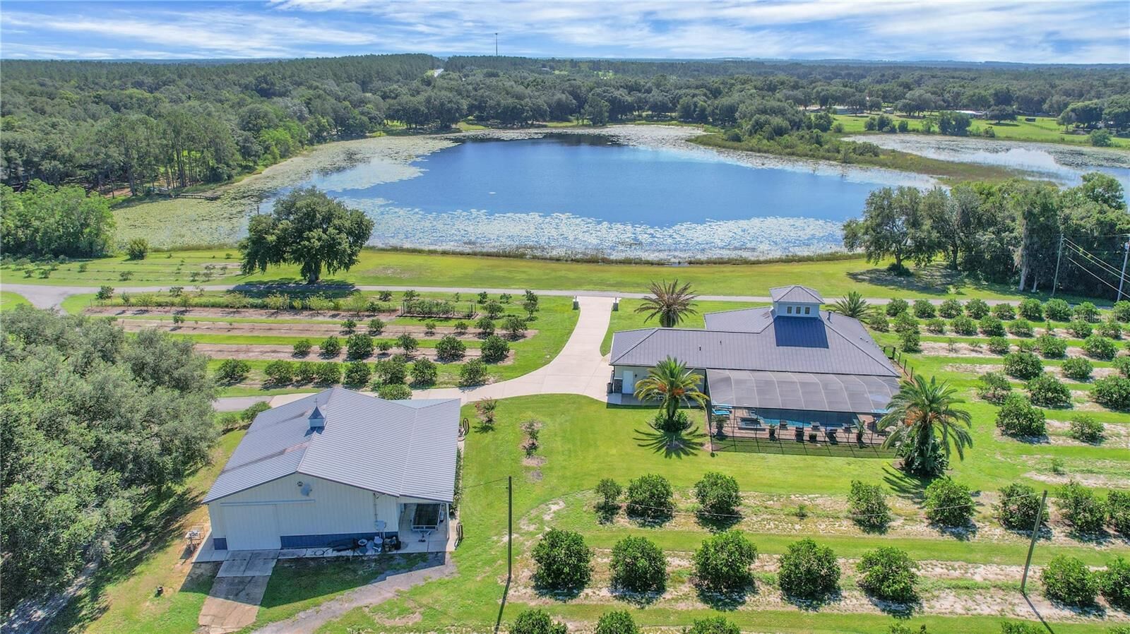 Property Photo:  16982 SE Highway 42  FL 32195 