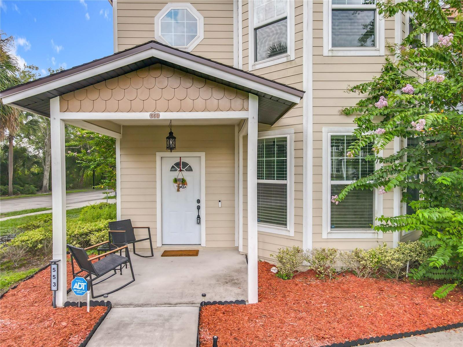 Property Photo: 553 Sunbranch Lane FL 32707