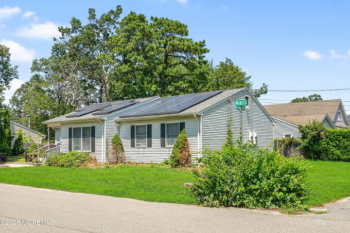 Property Photo:  60 Walnut Street  NJ 08722 
