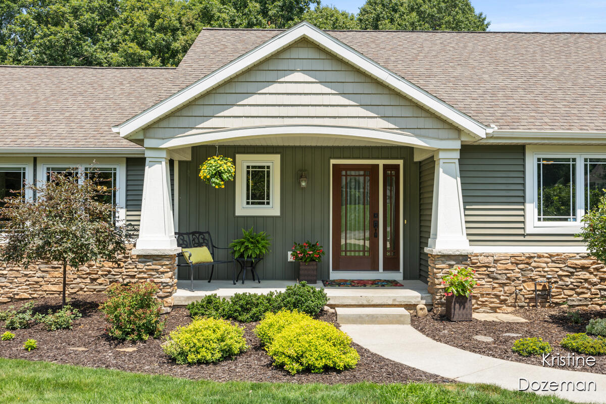 Property Photo:  8891 O'Neal Woods Court SE  MI 49302 