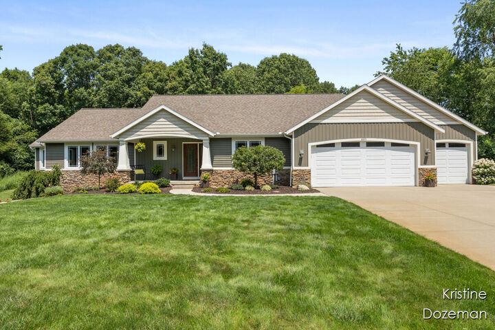 8891 O'Neal Woods Court SE  Alto MI 49302 photo