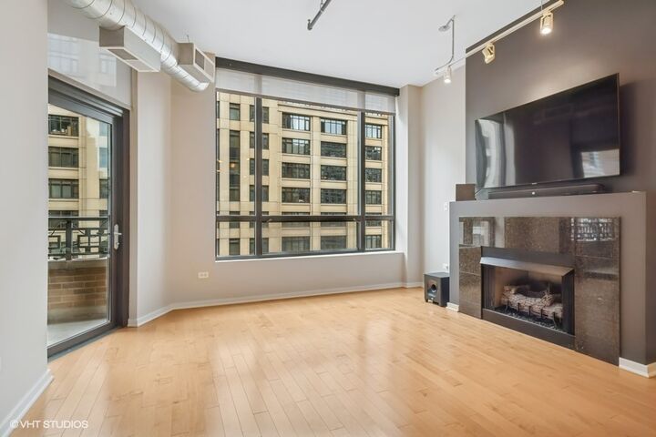 Property Photo: 520 S State Street 1103 IL 60605