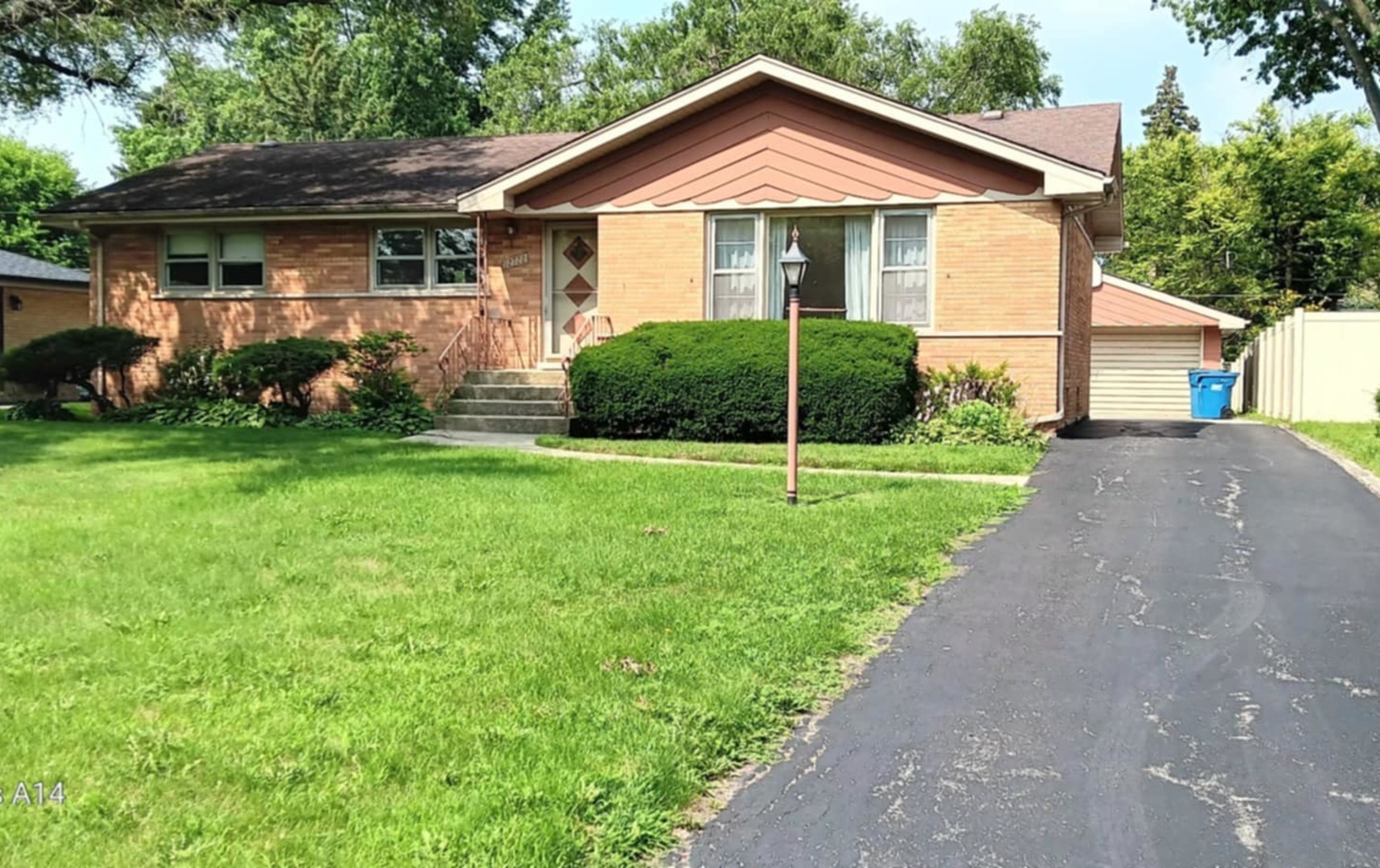 Property Photo:  12722 S 69th Court  IL 60463 