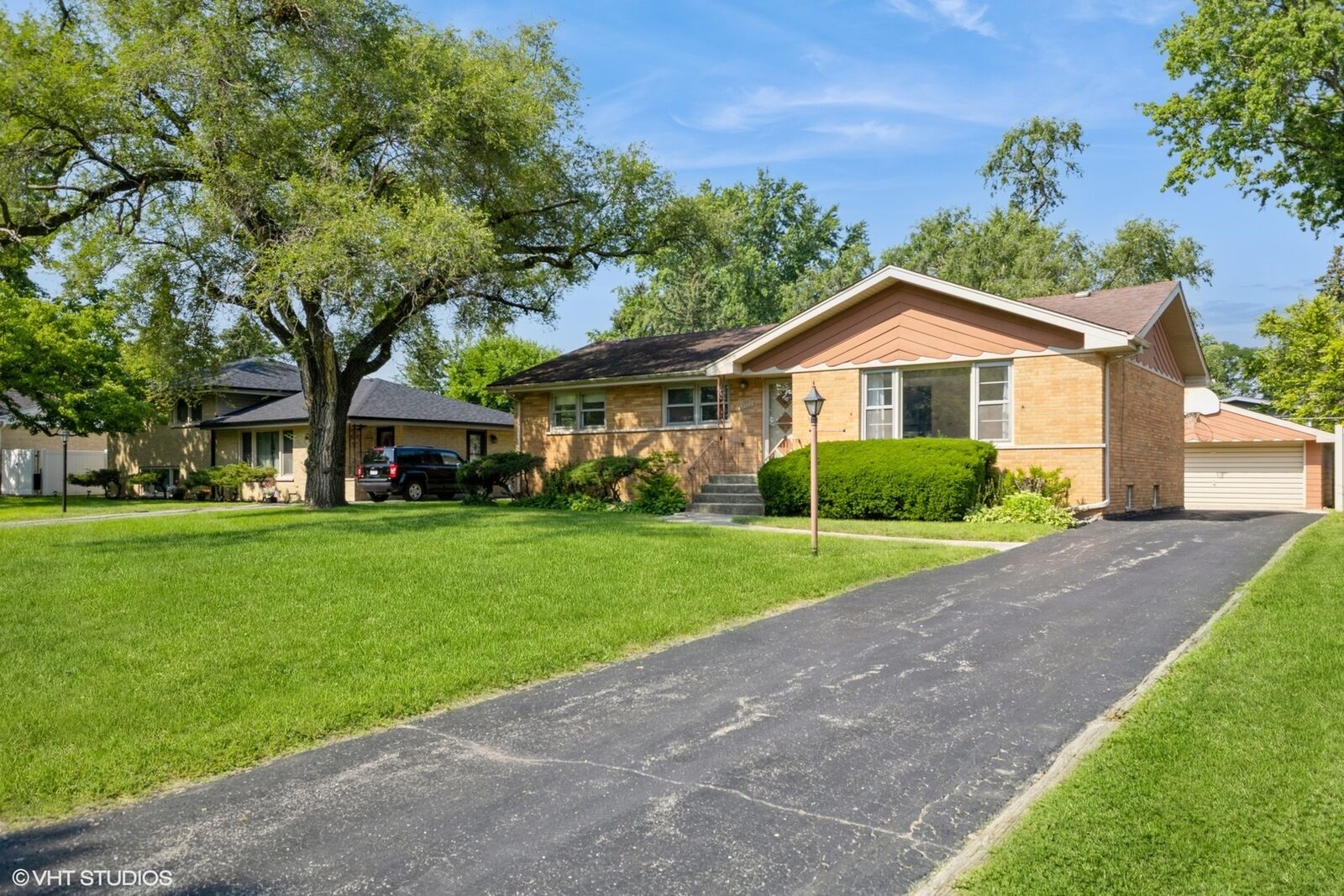 Property Photo: 12722 S 69th Court IL 60463