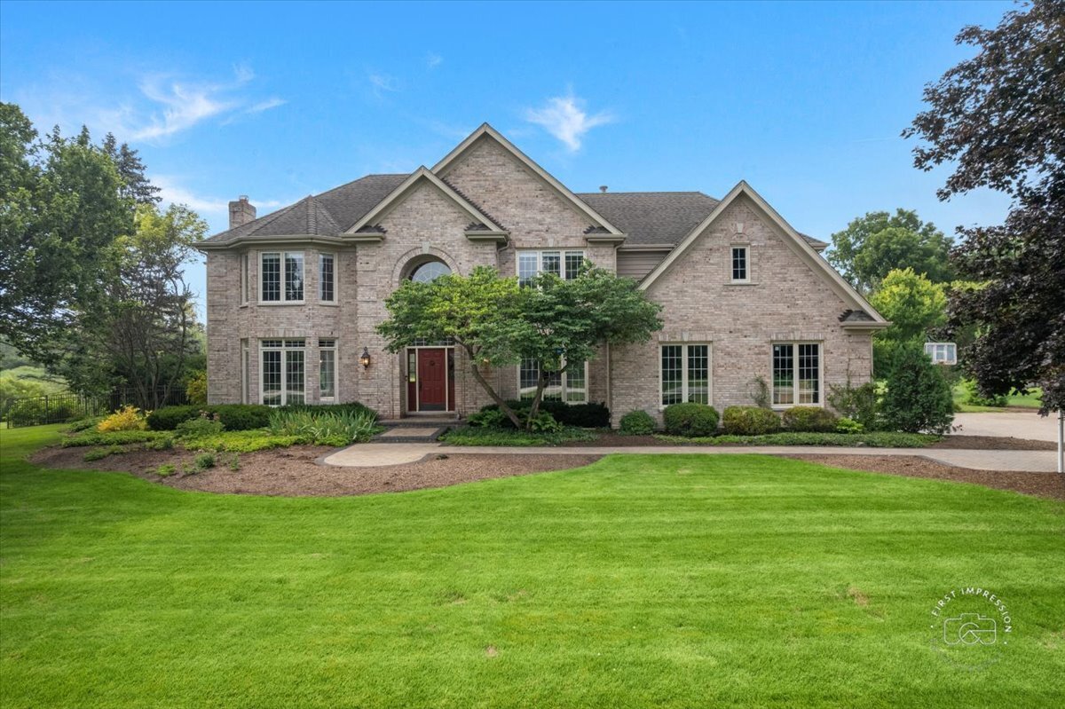 Property Photo: 6N583 Promontory Court IL 60175