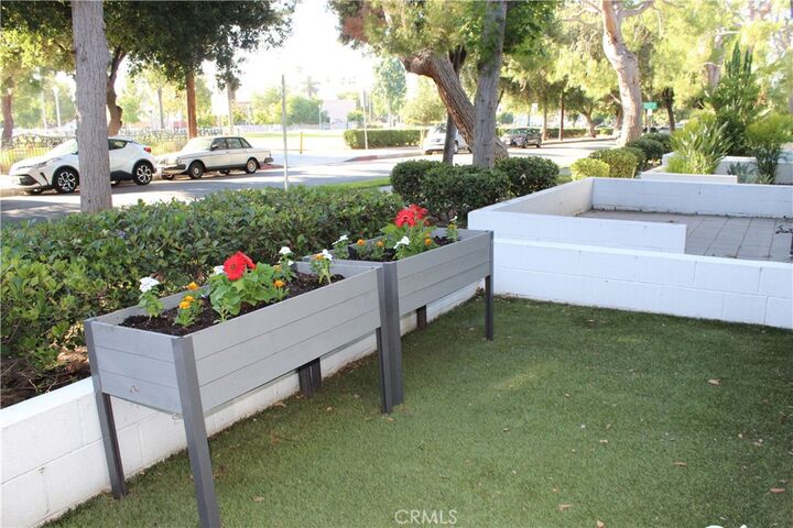 Property Photo: 591 N Garfield Avenue 5 CA 91101