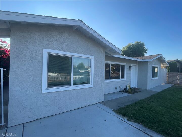 Property Photo:  623 E Elm Street A  CA 91761 