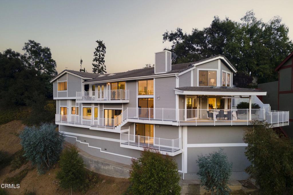 Property Photo:  363 Patrician Way  CA 91105 