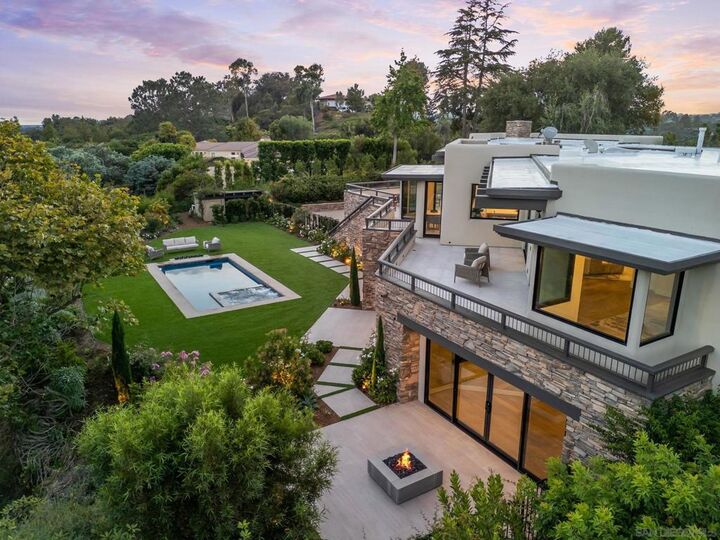 Property Photo:  5465 Avenida Maravillas  CA 92067 