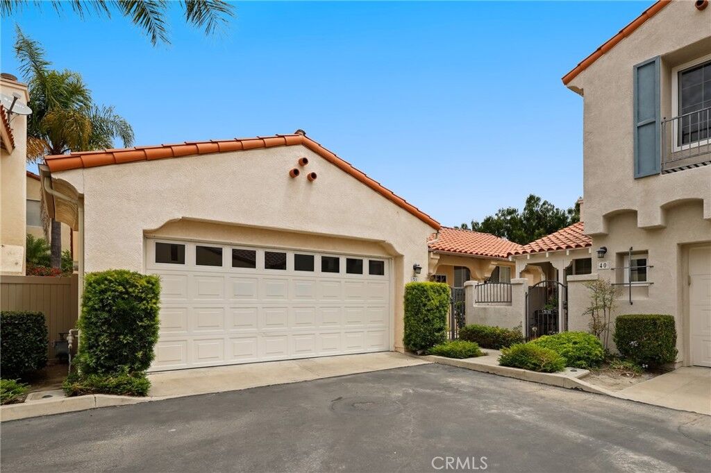 Property Photo:  38 Colony Way  CA 92656 