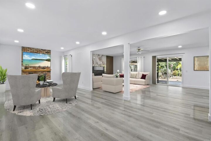 Property Photo:  211 Bearing Lane  CA 92019 